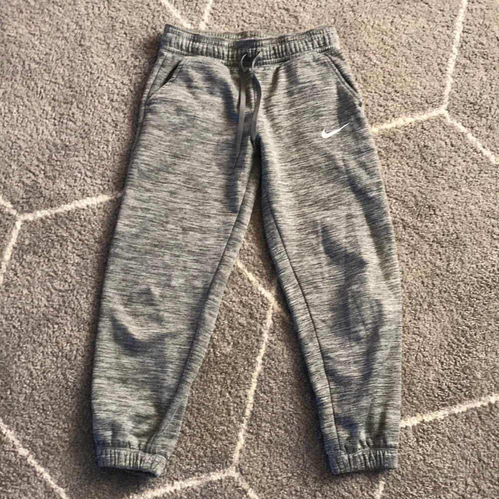 Nike girls jogger sweatpants, size small